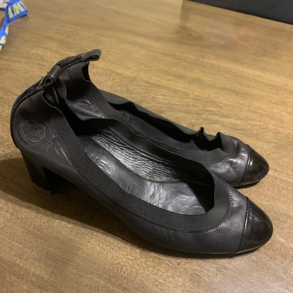 CHANEL Black Leather Cap Toe Block Heel Pumps - Picture 6 of 15